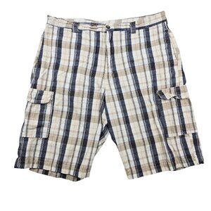 Castaways Cargo Shorts Mens Size 36 Plaid Casual Summer Vacation Flap Pockets